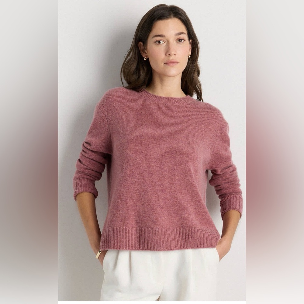 Quince Mongolian Cashmere Crewneck Sweater in Heather Shaded Rose